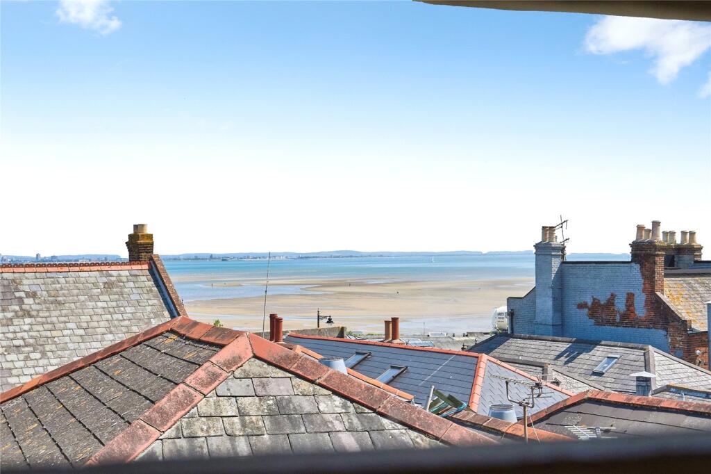 Apartment in Ryde, Isle of Wight - View 4