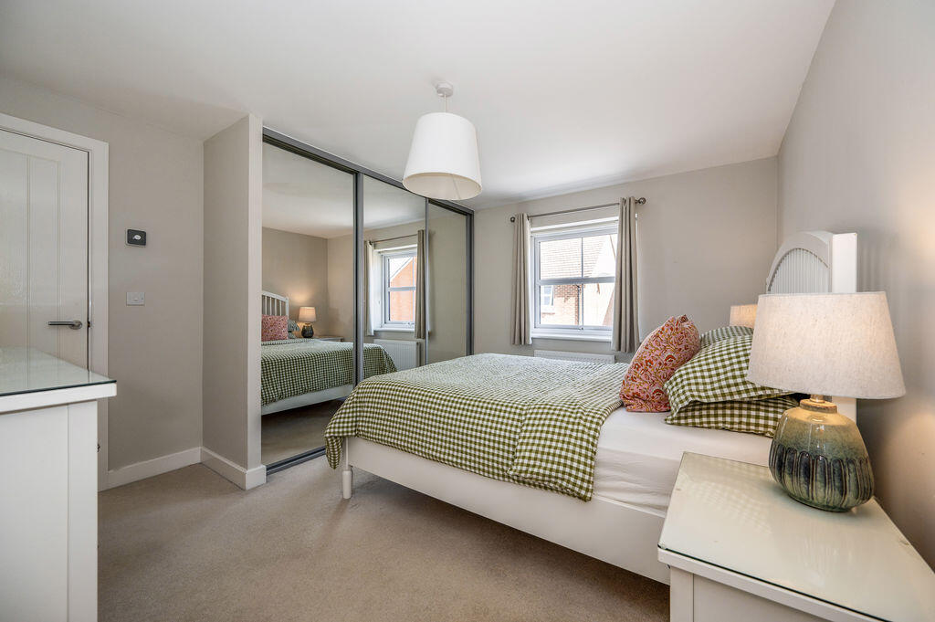 House in Havant, Hampshire Farm - More