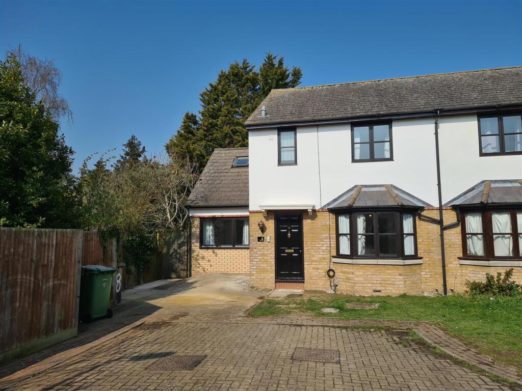 Main image of property: Room 3, 8 Maio Road, Cambridge