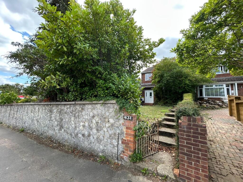 Main image of property: London Road, Ditton, ME20