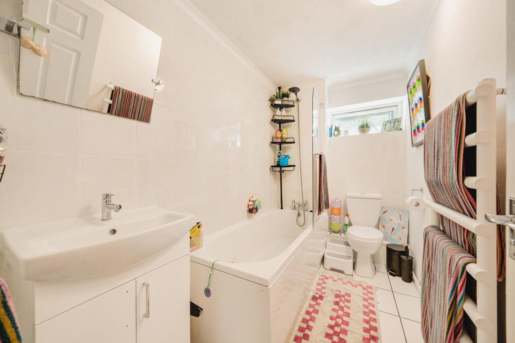 Apartment in Bristol - More