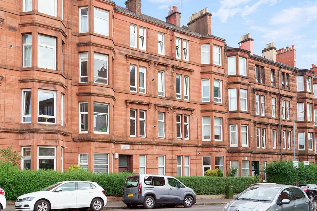 Main image of property: 2/1, 50 Thornwood Avenue, Glasgow, G11 7PG