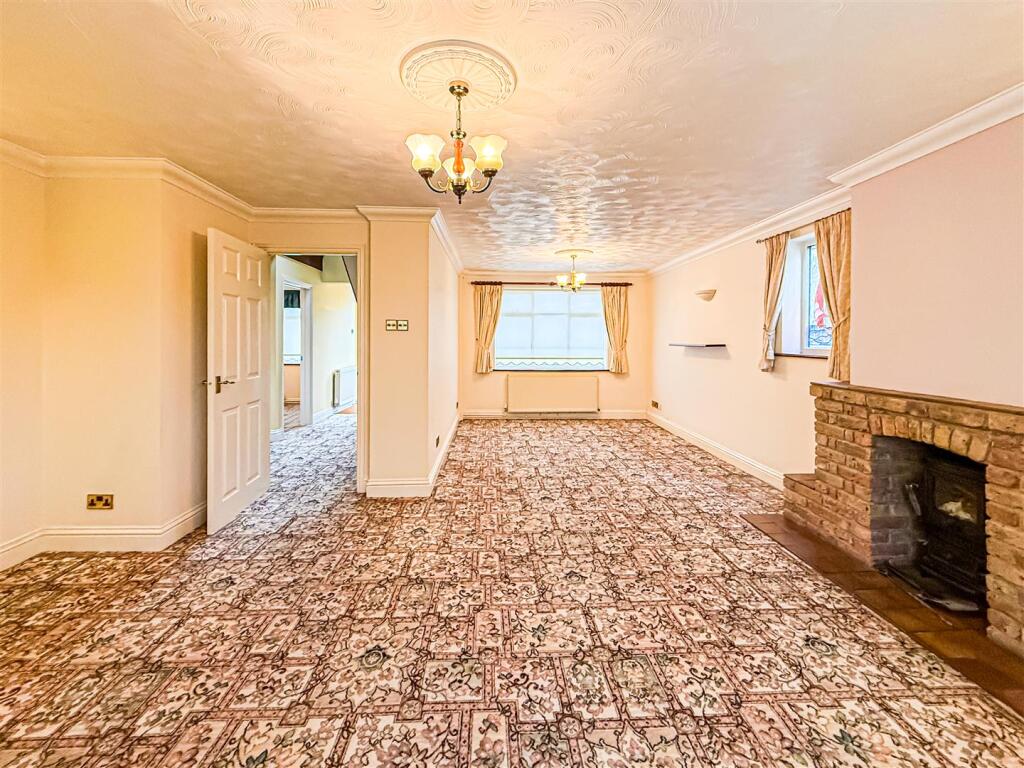 House in Chelmsford - More