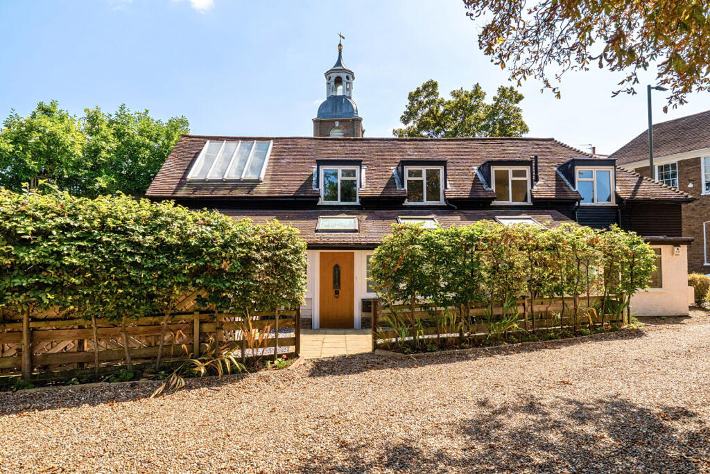 Main image of property: Church Street, Lower Sunbury, TW16