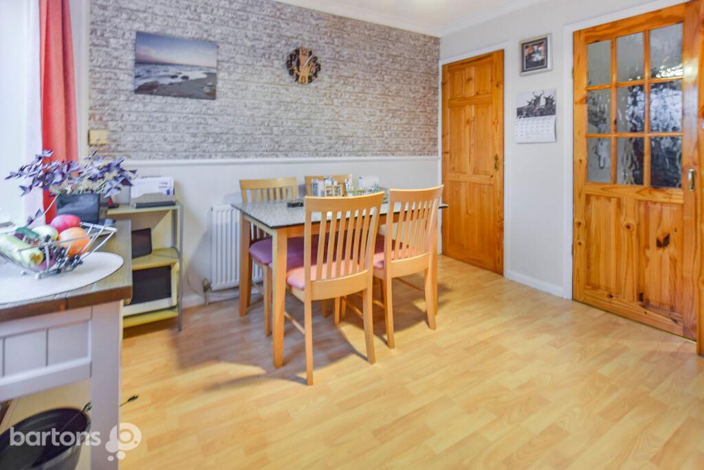 Miller Dale Drive, Brinsworth, S60 photo 4