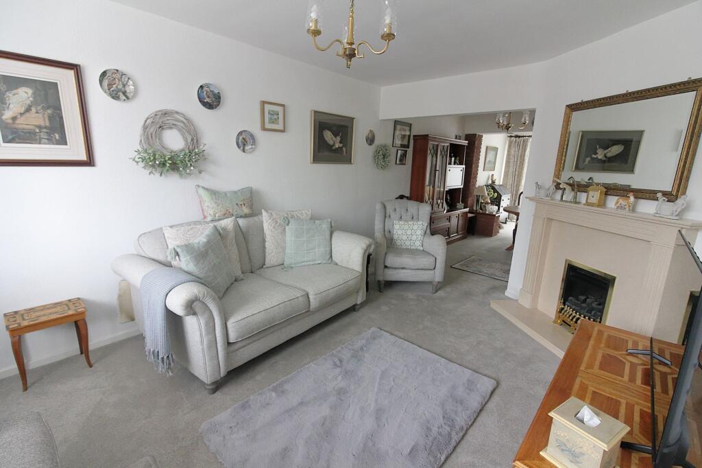 House in Oadby and Wigston, Leicestershire - View 2
