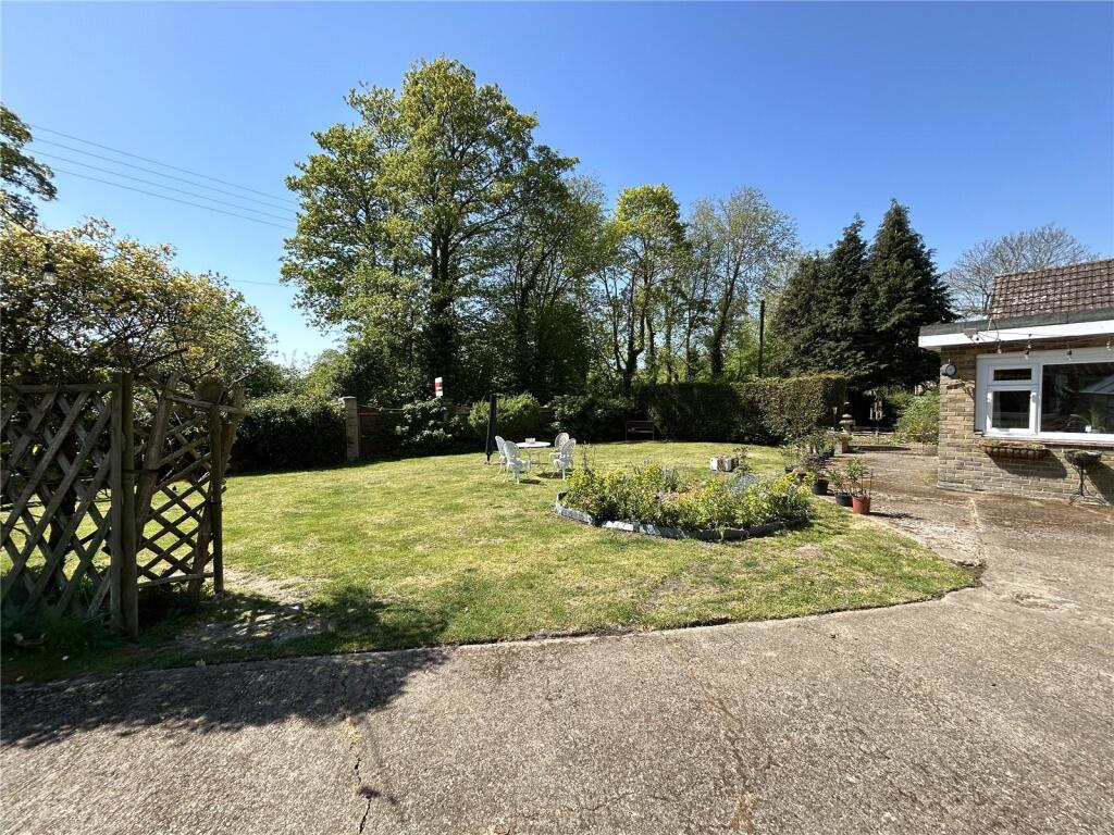 House in Maidstone, Sutton Valence - View 5