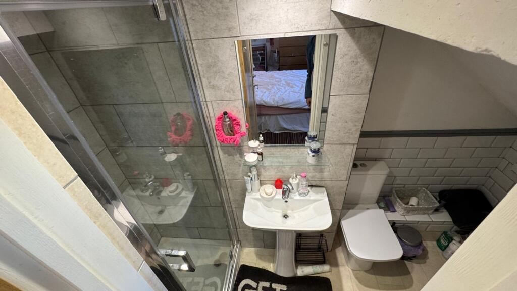 4 bedroom terraced house for rent