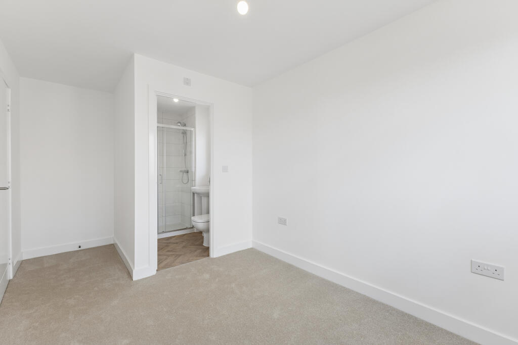 House in Northampton - View 5