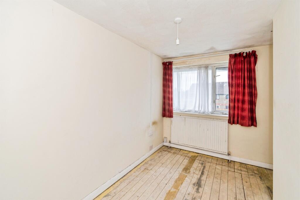 Apartment in Southampton - View 5
