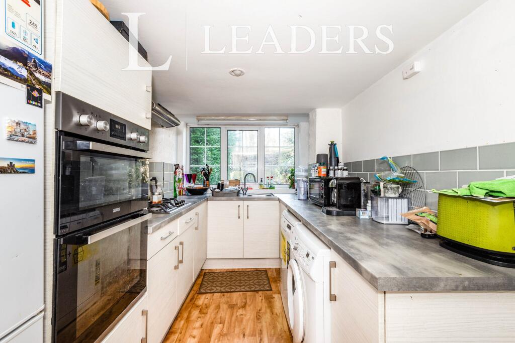 Main image of property: Holmesdale Road, Reigate, RH2
