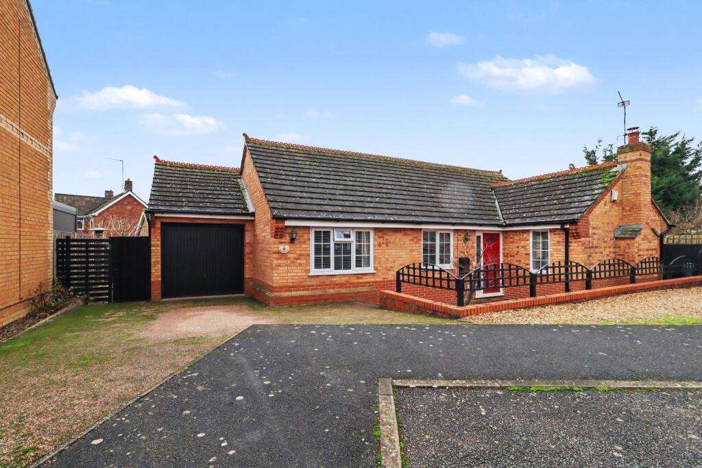 3-bed bungalow on Terrington St. Clement, King's Lynn, Norfolk, PE34, £310,000
