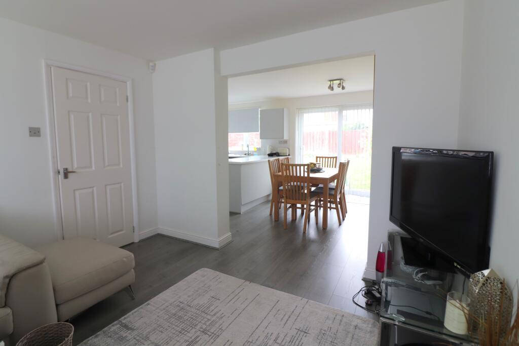 House in Luton, Limbury - View 5