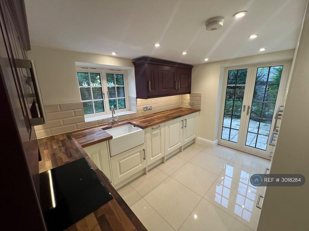 House in West Oxfordshire, Old Woodstock, Woodstock - View 4