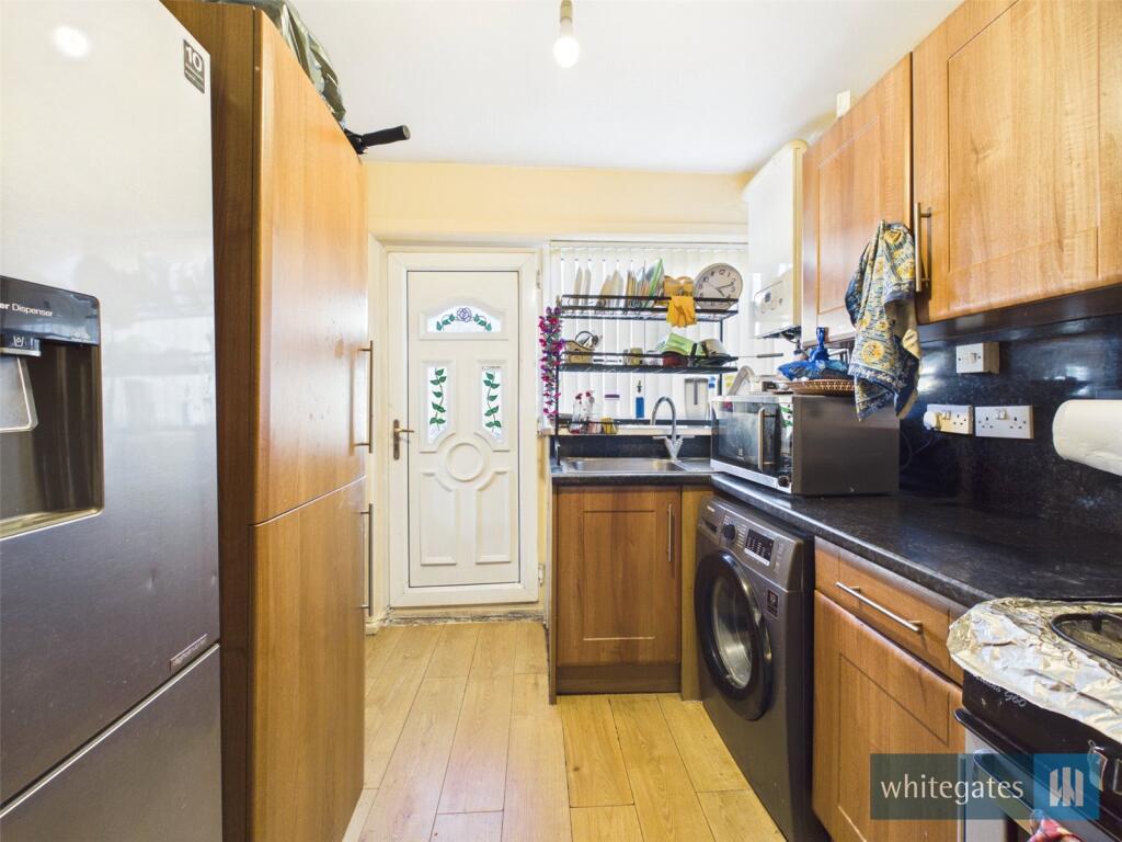 House in Bradford, Trident - View 5