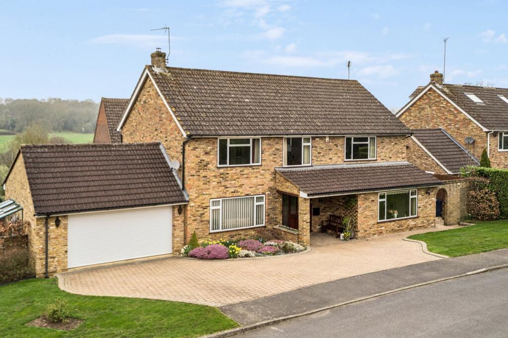 Main image of property: Robson Close, Chalfont St Peter, Gerrards Cross, SL9