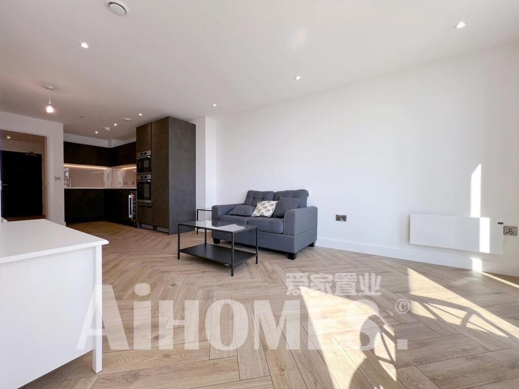 Apartment in Manchester, City Centre - View 4
