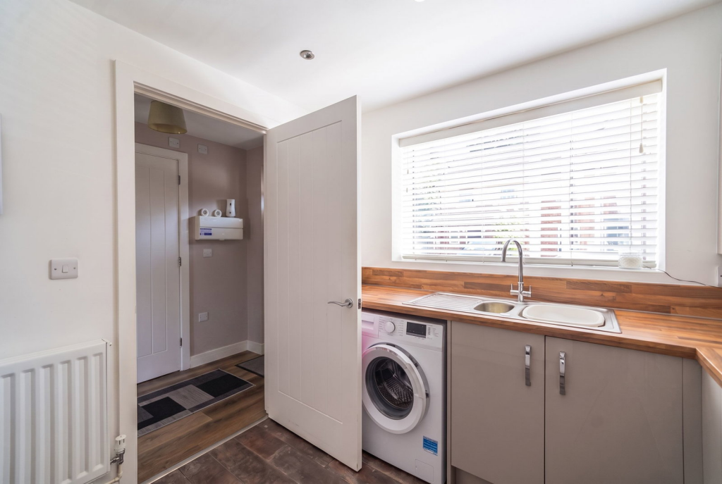 House in Solihull, Shirley - More