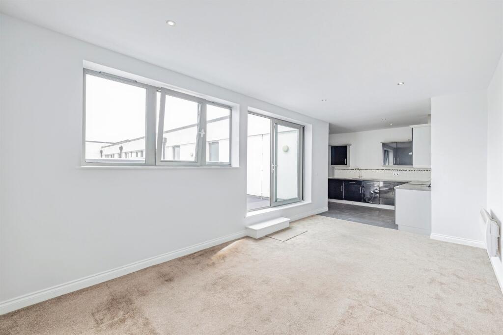 Main image of property: Ashleight Court, WD17