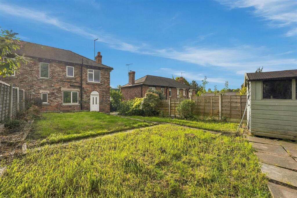 House in Macclesfield, Hurdsfield - View 4