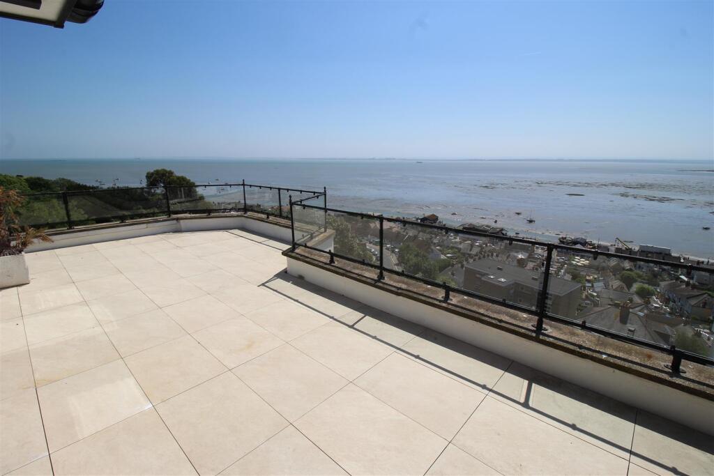 Main image of property: Broadway West, Leigh-On-Sea