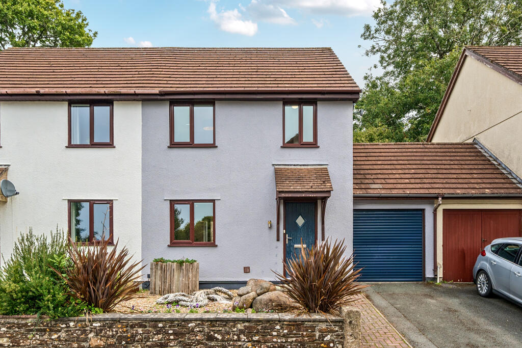 Main image of property: Oakwood Drive, Modbury, Devon