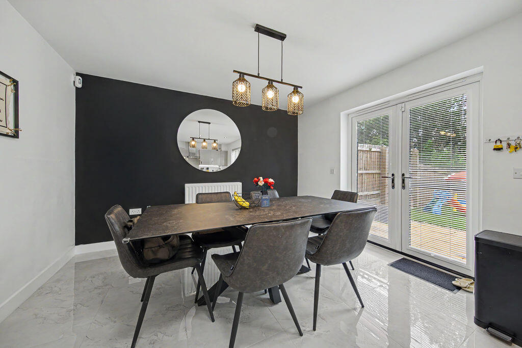 Woodcote Way, Walton, Chesterfield photo 4
