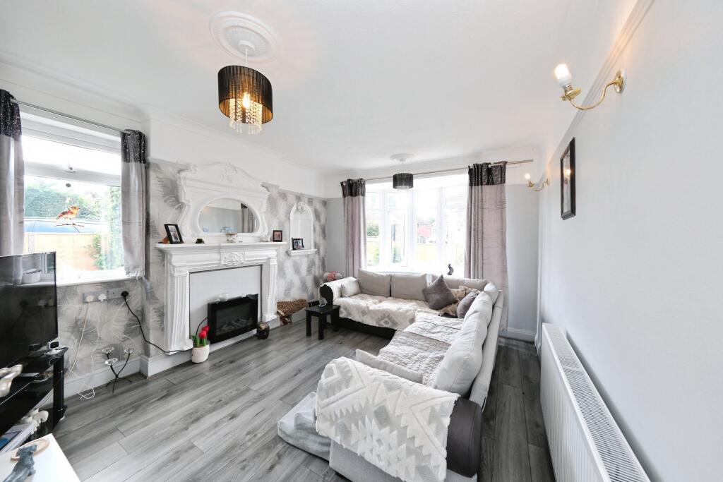 House in Mansfield, Nottinghamshire - View 2