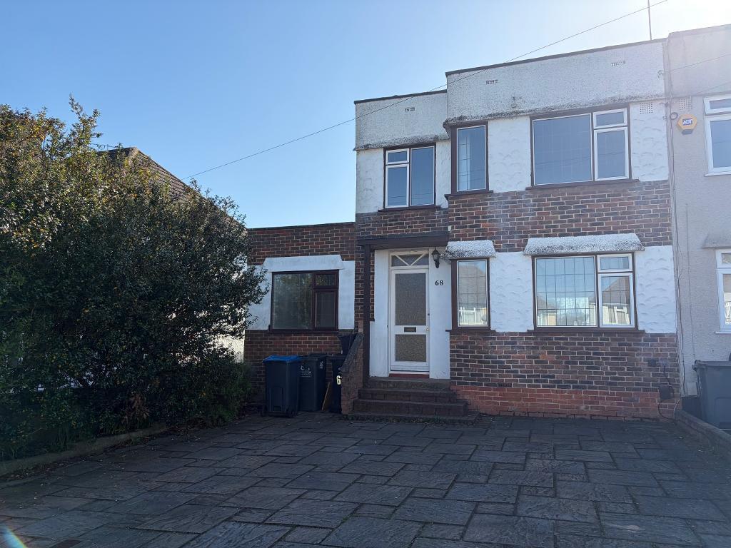 Main image of property: Benhurst Gardens, South Croydon, CR2 8NU