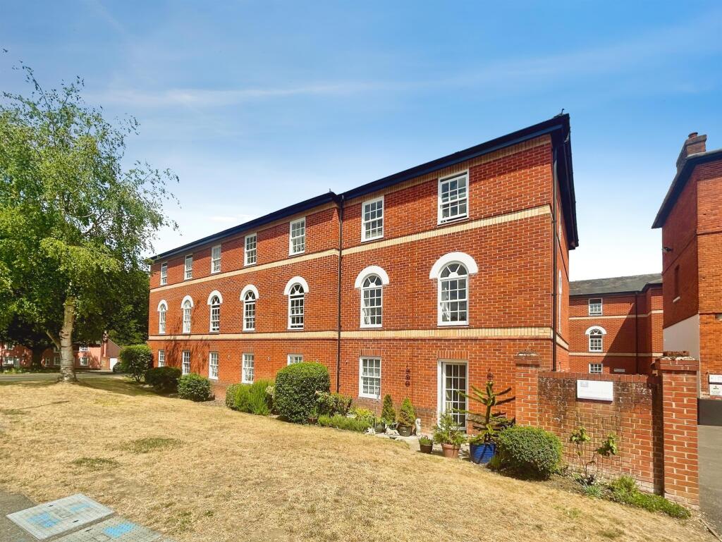 Main image of property: Farmadine House, Saffron Walden