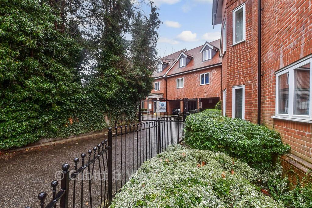 Main image of property: Hurst Park, Horsham, West Sussex