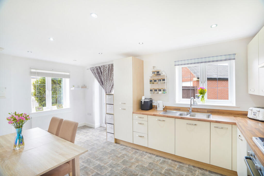 House in Rugby, Cawston - View 3