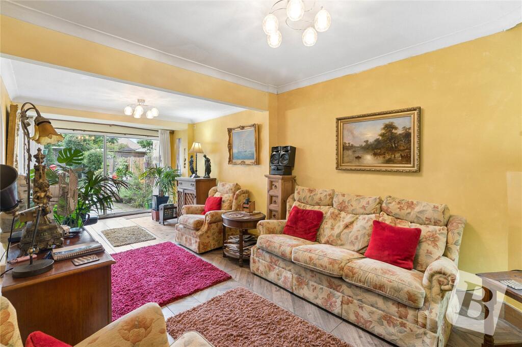 House in Romford - View 2