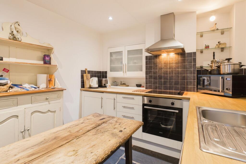 House in Lancaster - View 5