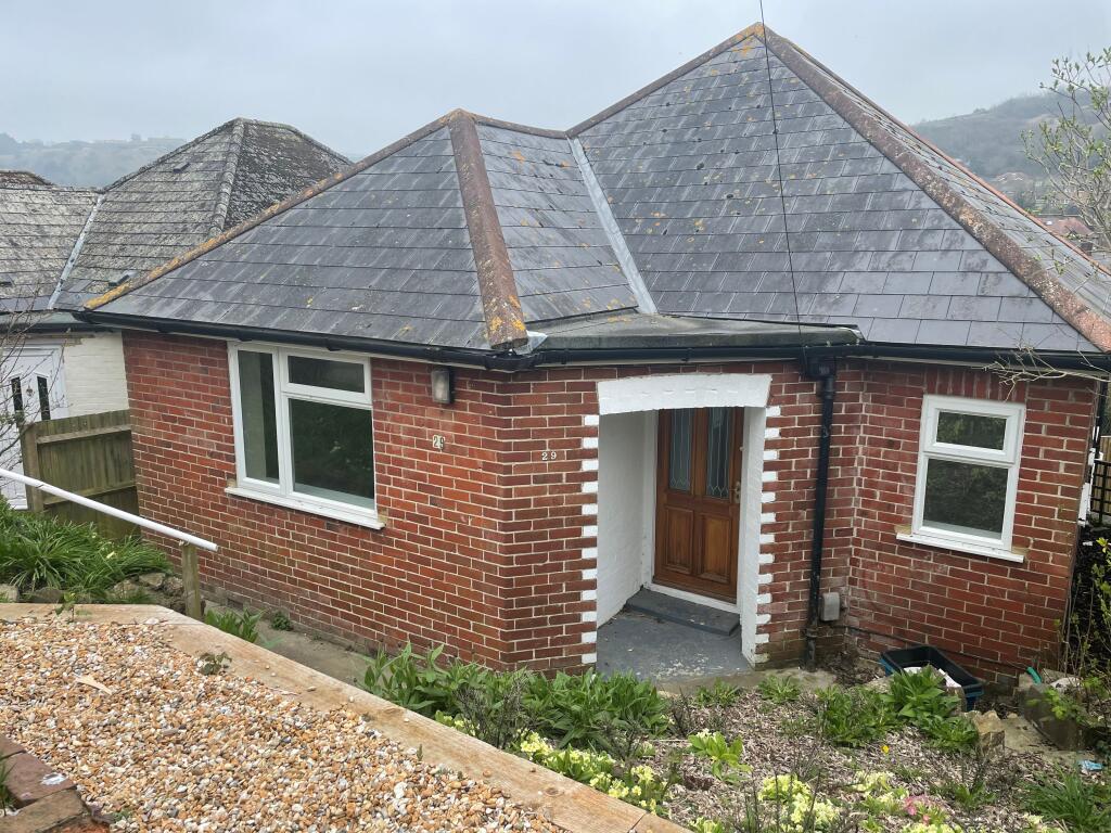 Main image of property: Queens Avenue, Dover