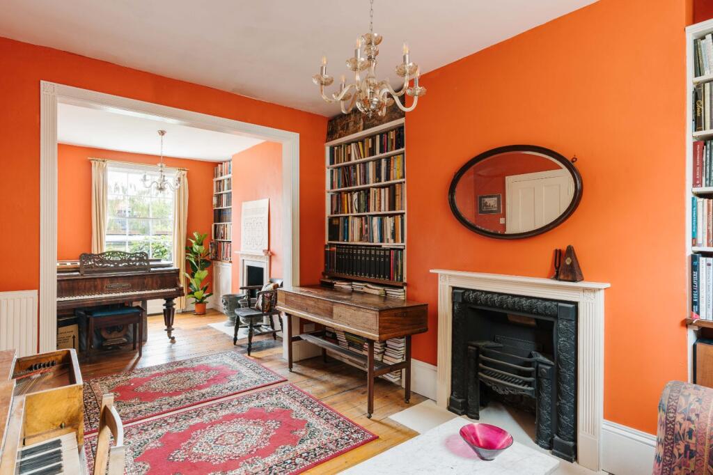 House in London - View 3