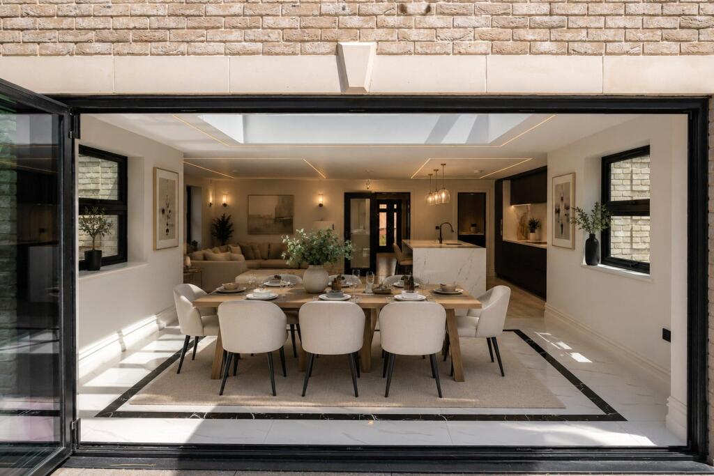 Peppard Road, Sonning Common, Reading, Oxfordshire, RG4 - More