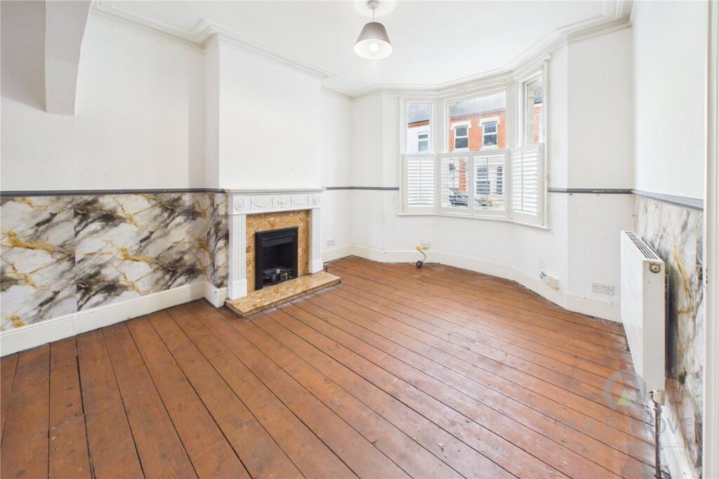 House in Northampton, Phippsville - More