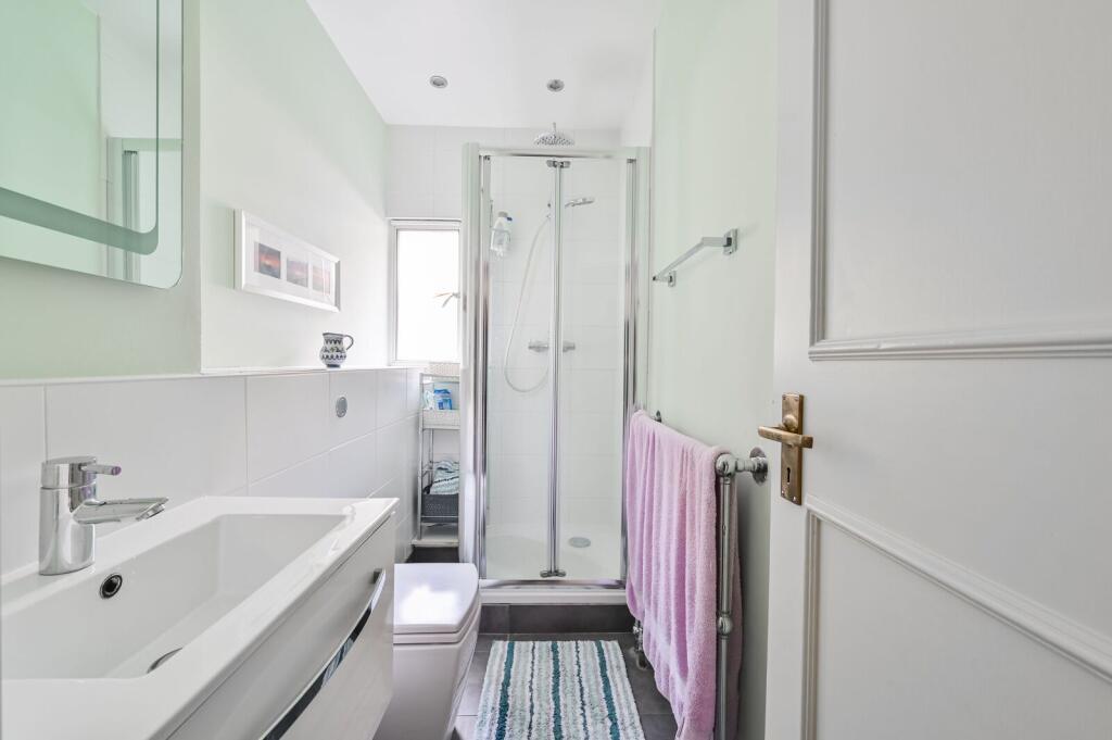 Main image of property: Paramount court, Bloomsbury, London, WC1E