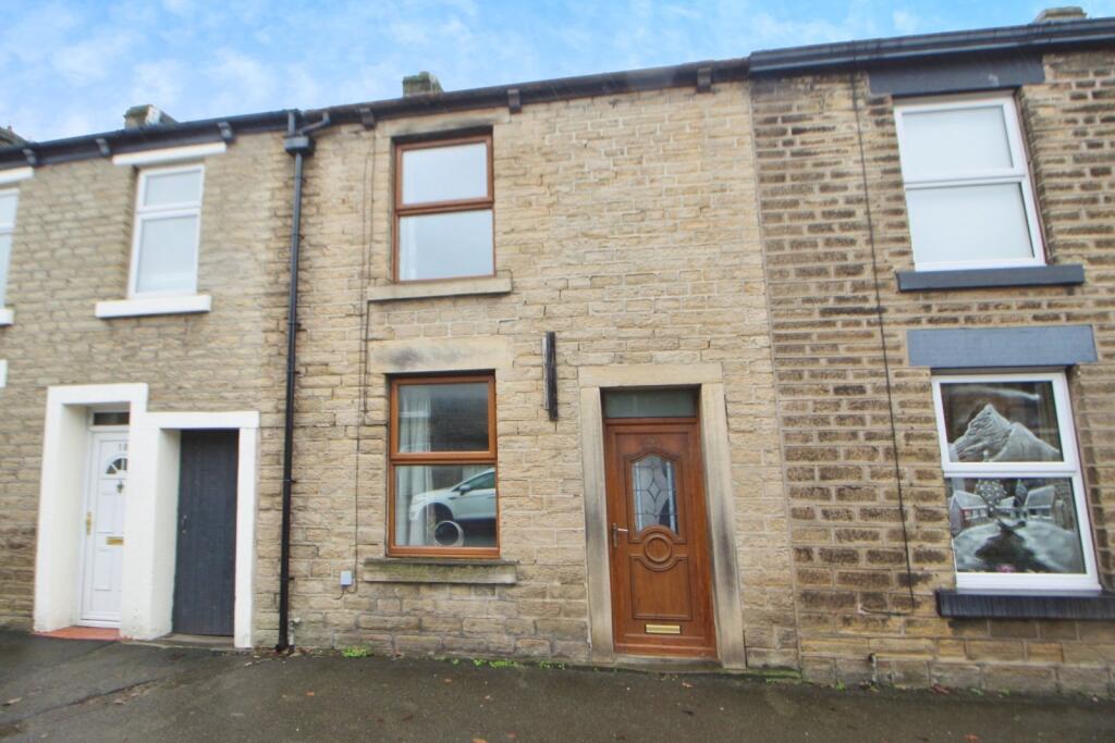 Main image of property: Sheffield Road, Glossop, Derbyshire, SK13