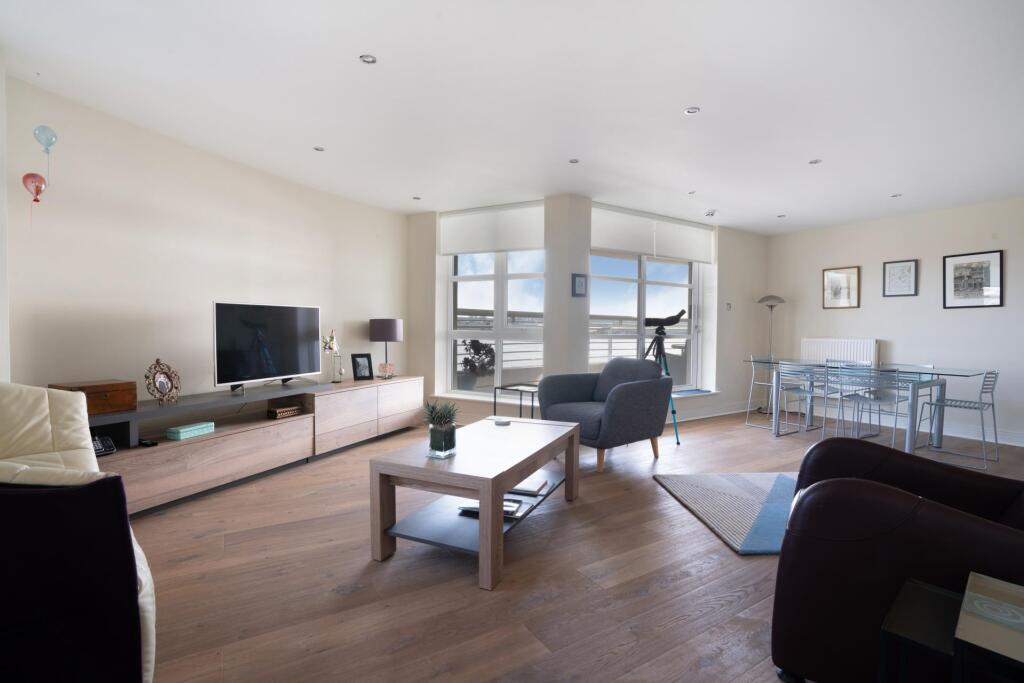 Main image of property: Barrier Point Road, London, E16