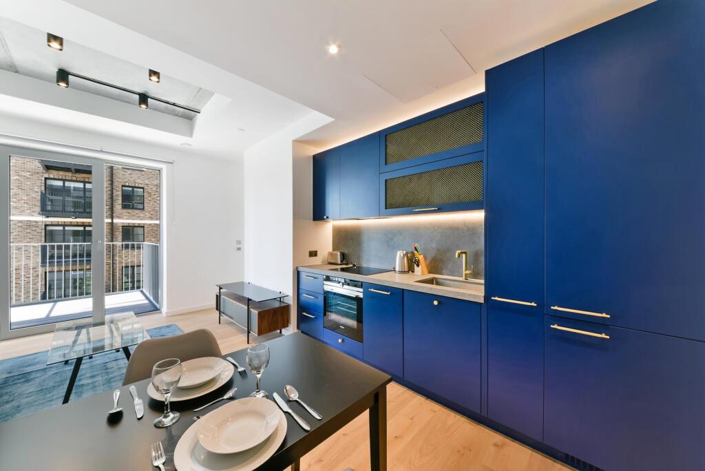 Apartment in London - View 2