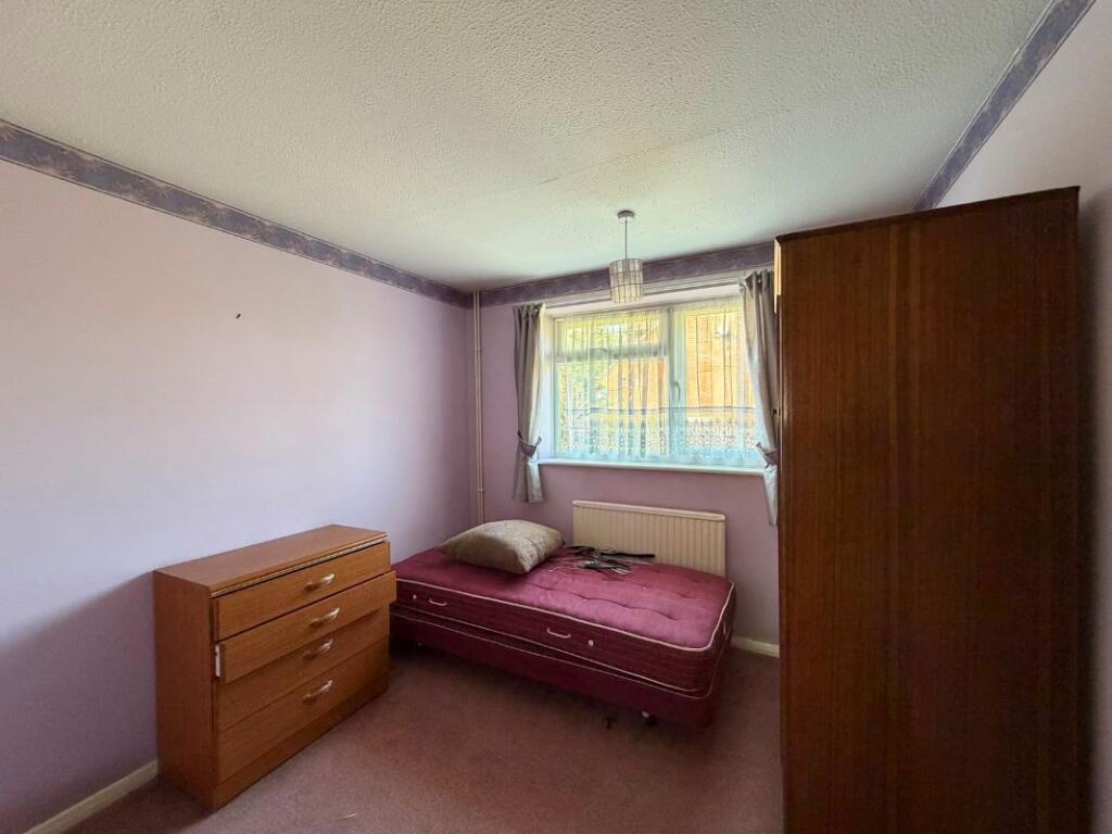 House in Three Rivers, Abbots Langley - View 5