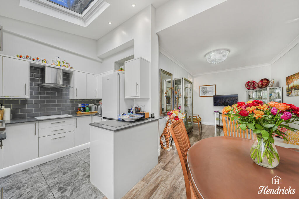 House in Southend-on-Sea - View 5
