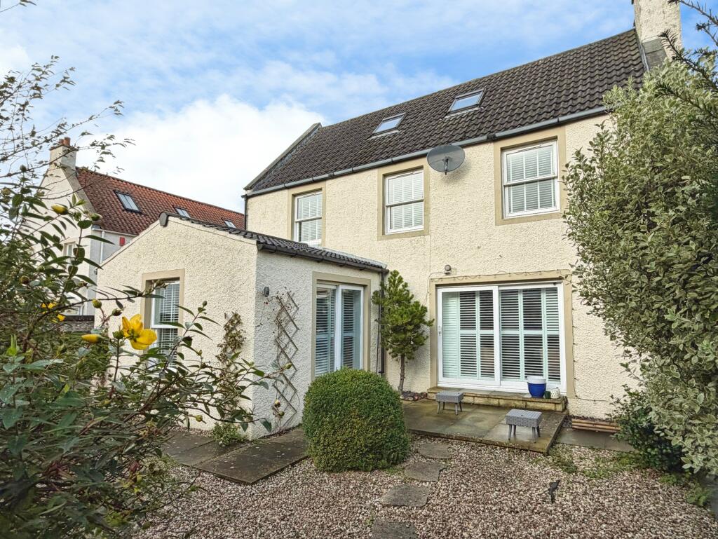 Main image of property: Binnies Vennel, Culross, KY12