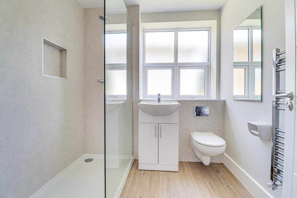 Apartment in St Albans - View 4