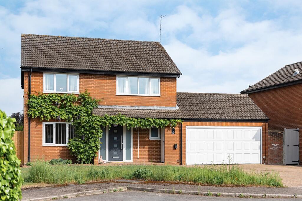 Main image of property: Clarkes Spring, Tring, Hertfordshire HP23