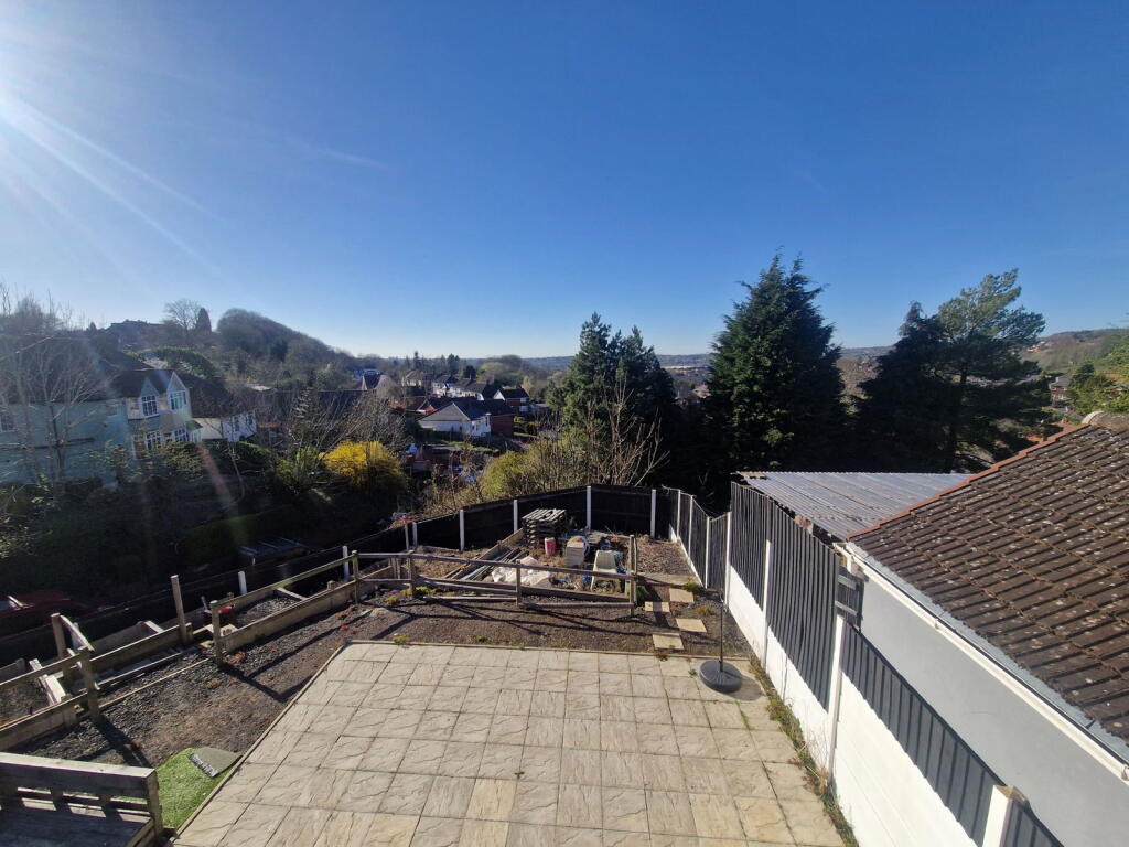 Additional image 11 of CRADLEY HEATH, Chapel Close