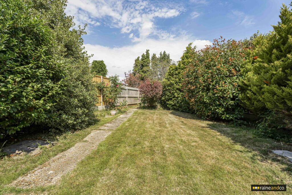 Bramble Road, Hatfield photo 4