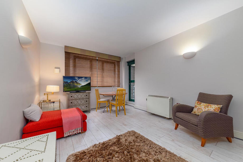 Main image of property: Londinium Tower, Mansell Street, London, E1